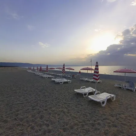 Апартаменты Pizzo Beach Club 49g Fondaco Vecchio